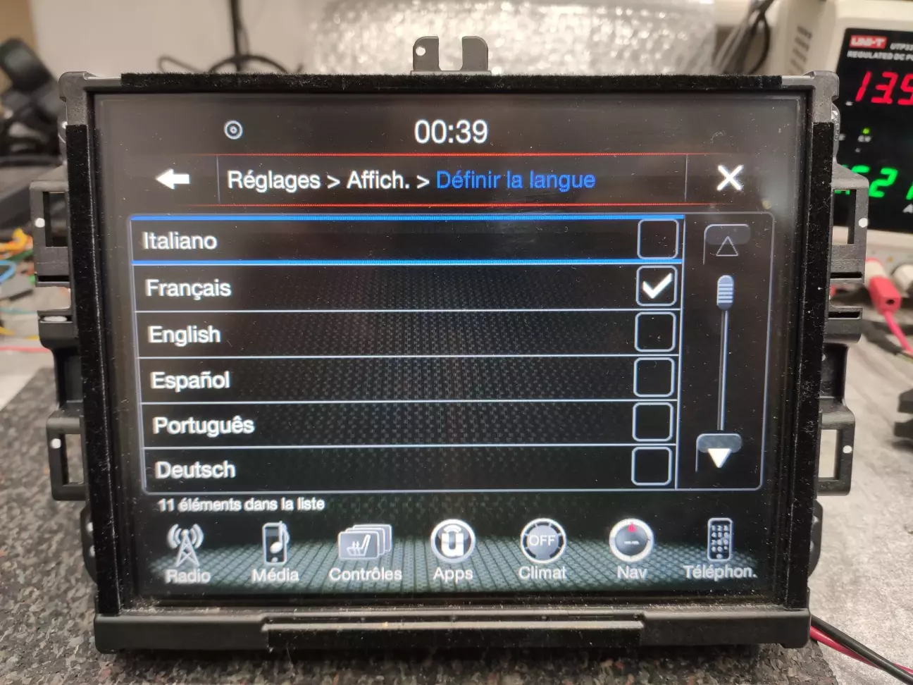 FCA Uconnect 8.4 прошивка у EU (мова, навігація, парні хвилі радіо)