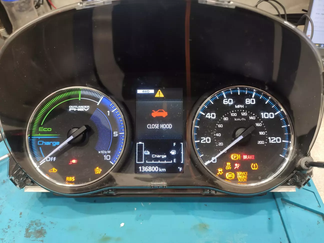 Mitsubishi прошивка у EU (мова, метрика)