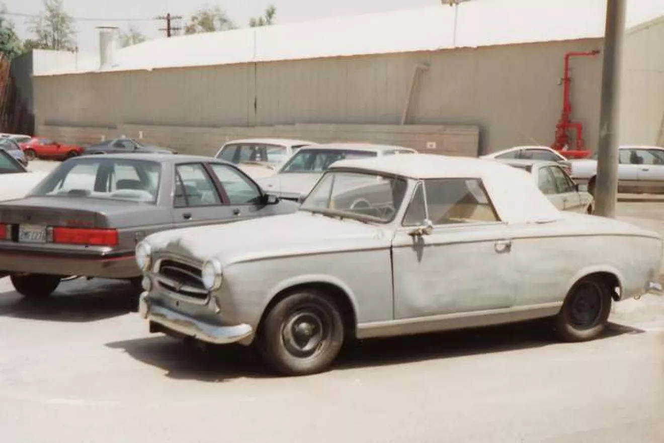 Что случилось с самым известным в мире Peugeot 403 из сериала Коломбо |  DRIVER.TOP - Українська спільнота водіїв та автомобілів.