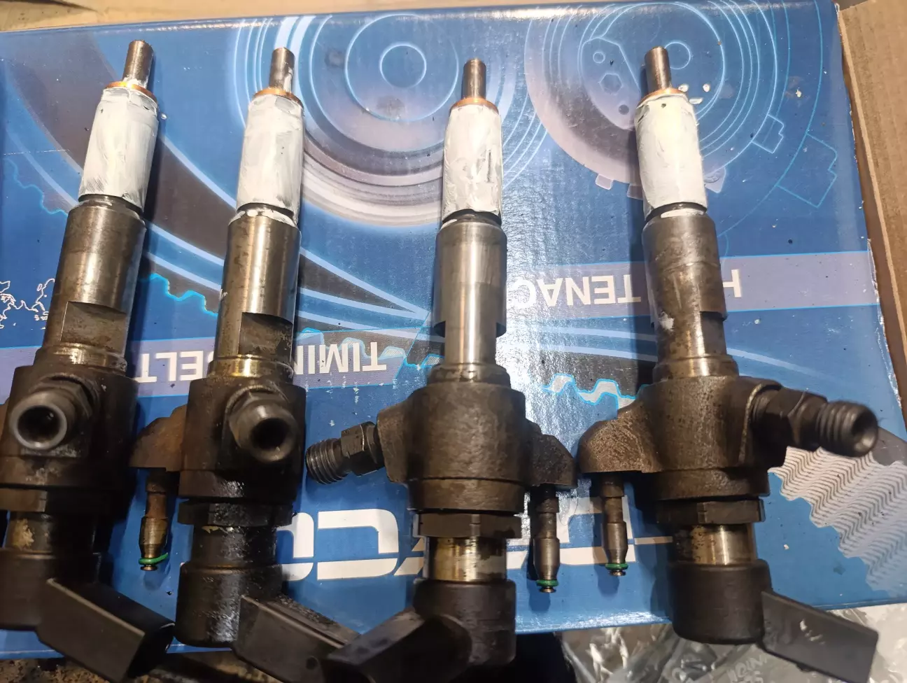 Не нові на вигляд, але приведені майже в ідеальний стан