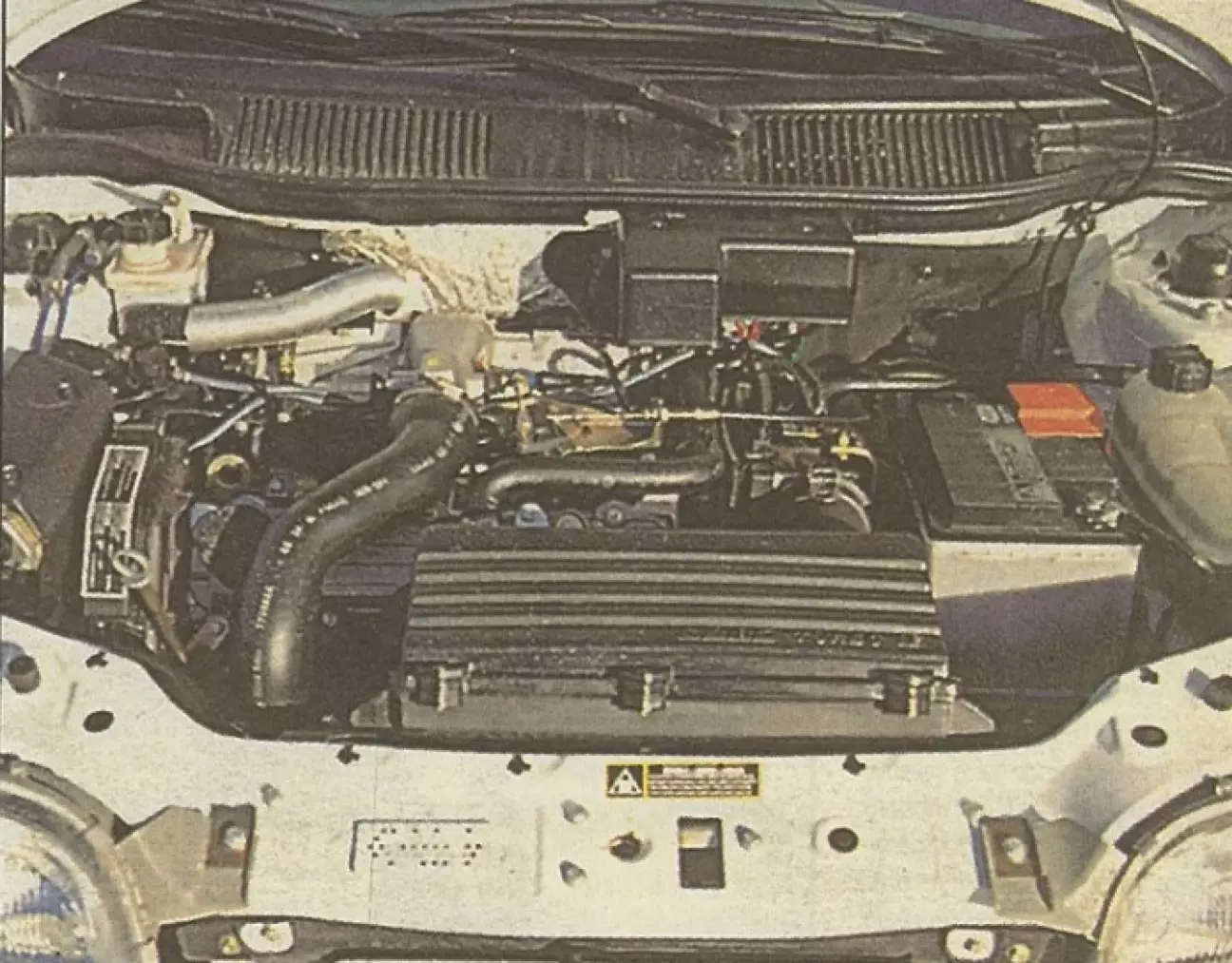 В Punto GT известный двигатель с наддувом объемом 1372 см3 развивает более впечатляющие 136 л. с.