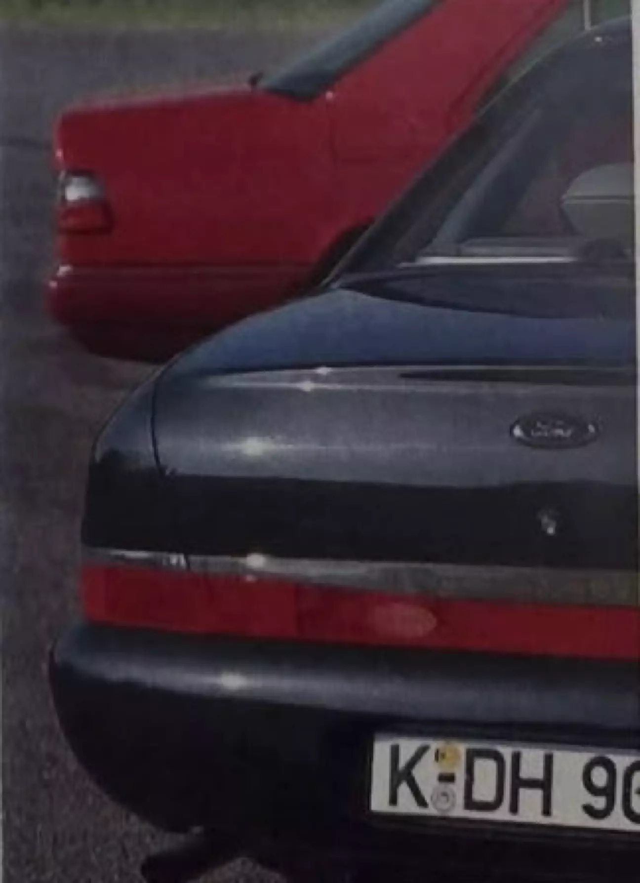 Помимо эмблемы Ford, никаких надписей на задней части