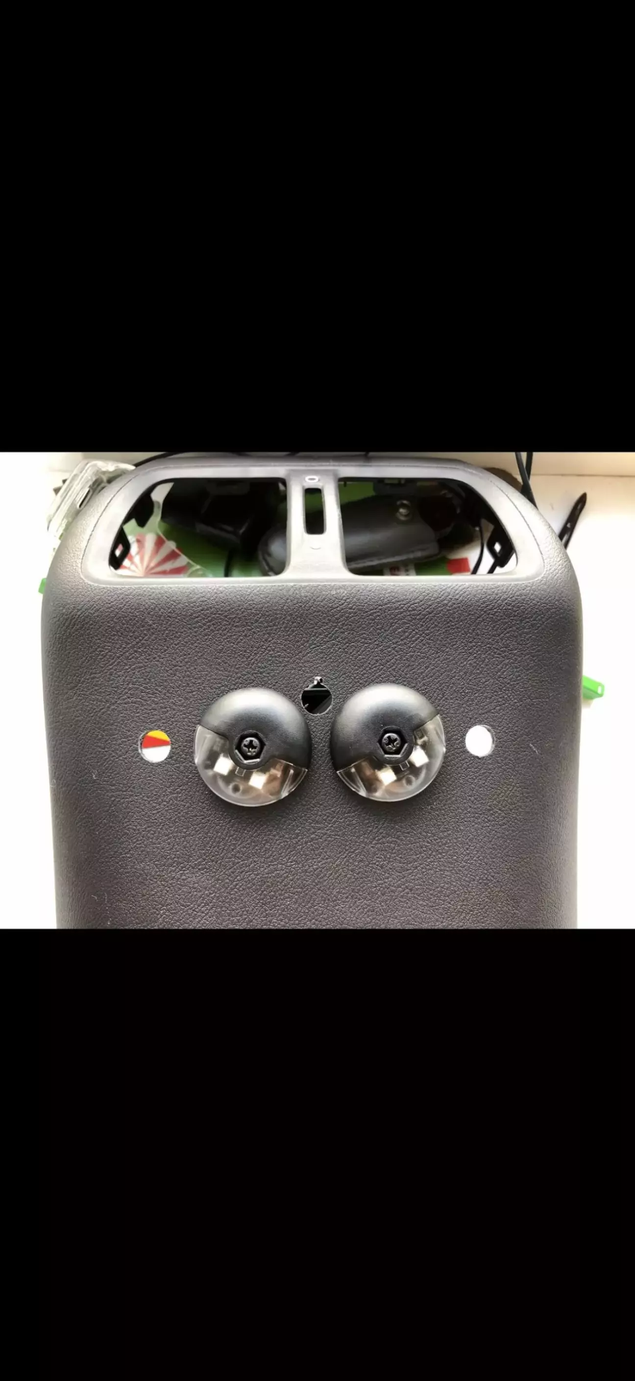 Такий вигляд мають ці плафончики