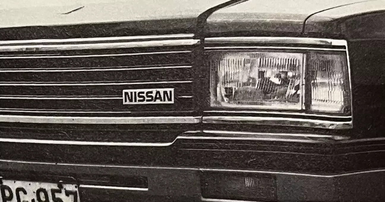 Крупные фары H4 светят мощно и эффективно.