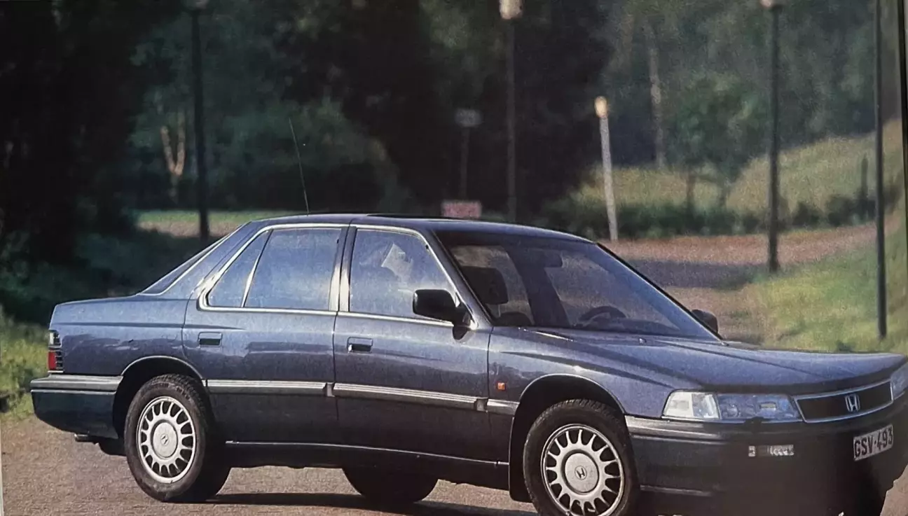 Несмотря на стремление к самобытности, Legend не в силах скрыть свой типично японский облик.