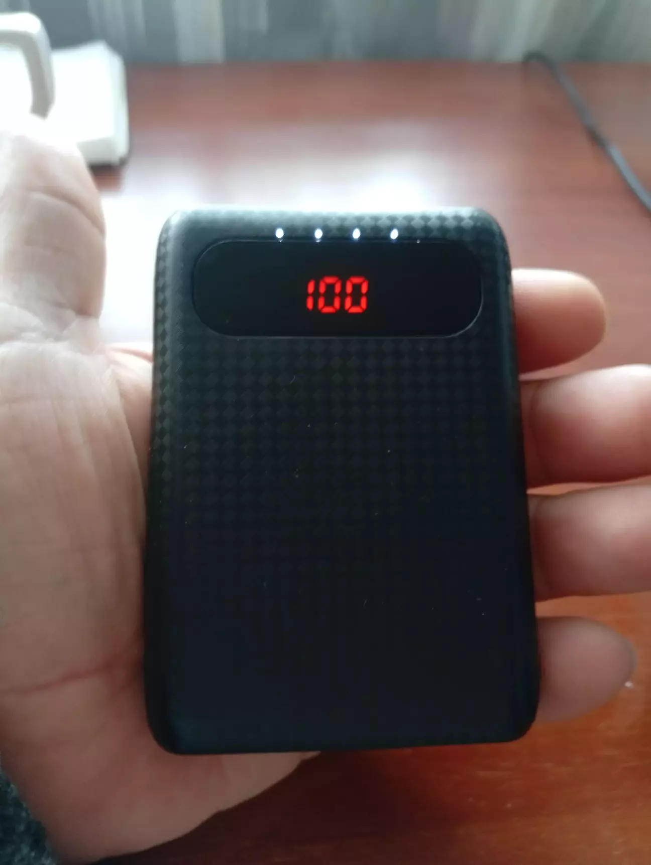 Таких маю два штуки, треба замінити акуми