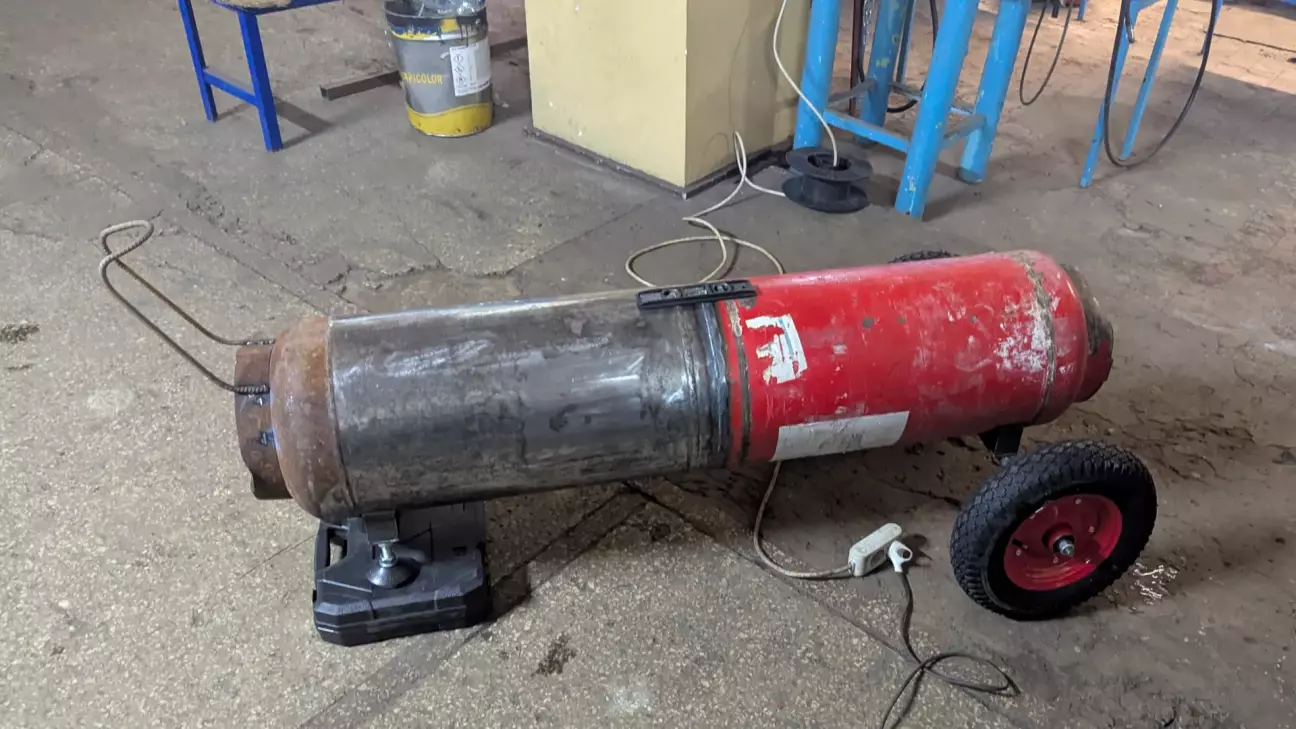 Приблизно така ракета, ще на коротких опорах.