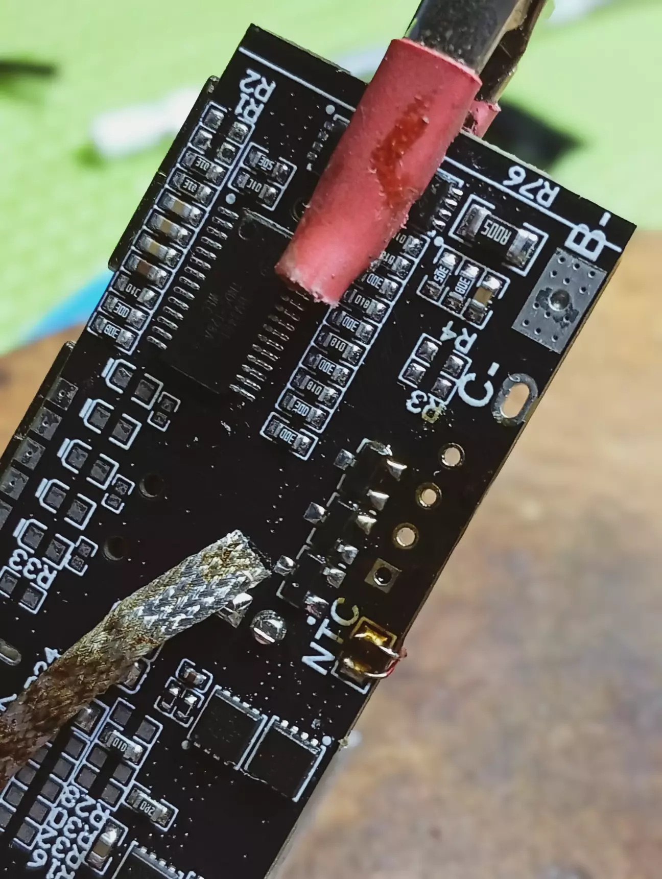 Готово, буду паятися напряму, без фішки