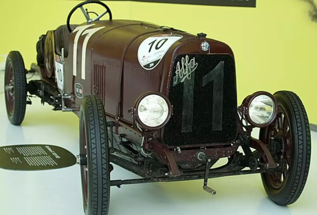 Alfa Romeo G1 с шасси №6018 в 2015 году в галерее Ferrari