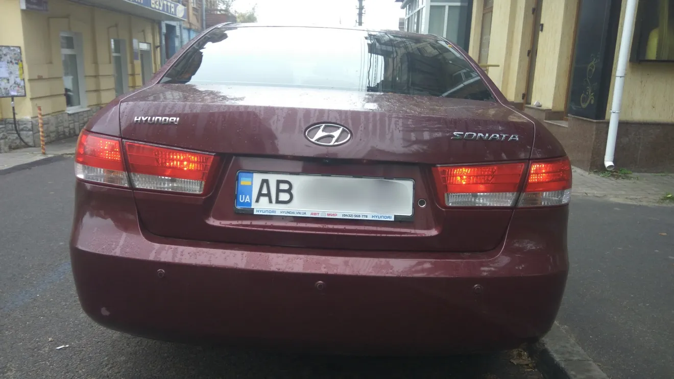 Hyundai Sonata NF Всего понемногу — габариты, ручка багажника, камера  заднего вида, аммортизаторы багажника, крышка клеммы аккумулятора |  DRIVER.TOP - Українська спільнота водіїв та автомобілів.