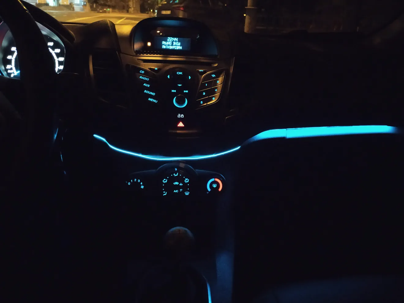 Ford Fiesta (Mk VI) 10. Ambient Light своими руками | DRIVER.TOP -  Українська спільнота водіїв та автомобілів.