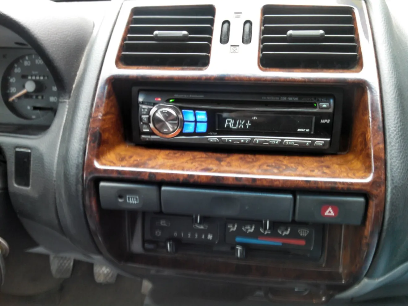 Nissan Terrano II Bluetooth, USB к CD магнитоле ALPINE CDE-9872E (MP3  декодер) | DRIVER.TOP - Українська спільнота водіїв та автомобілів.