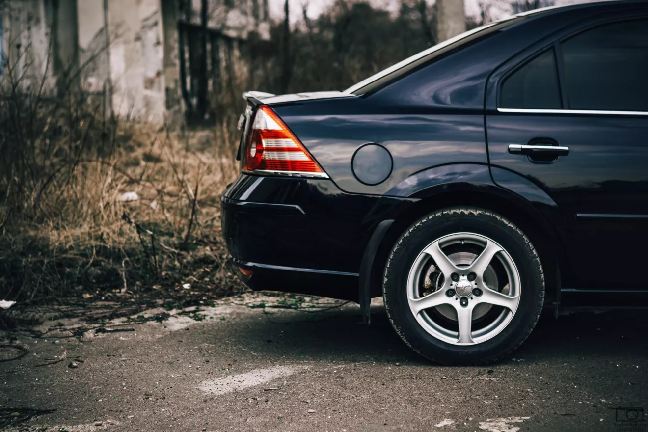 Ford Mondeo III Спойлер, молдинги в цвет, рамки номерные, шильдик TITANIUM  | DRIVER.TOP - Українська спільнота водіїв та автомобілів.