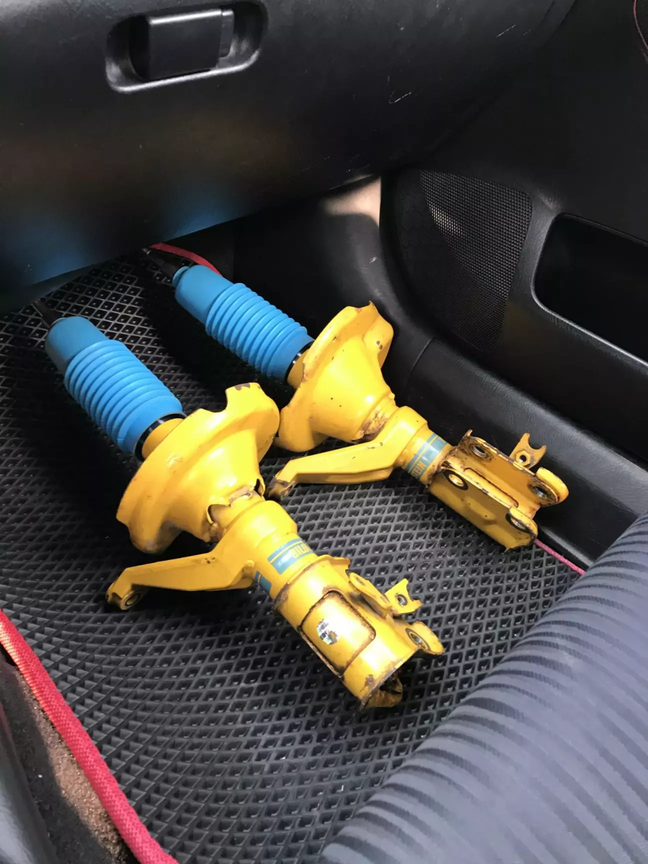 Honda Civic (7G) Стойки bilstein b6 «гражданский спорт» | DRIVER.TOP -  Українська спільнота водіїв та автомобілів.