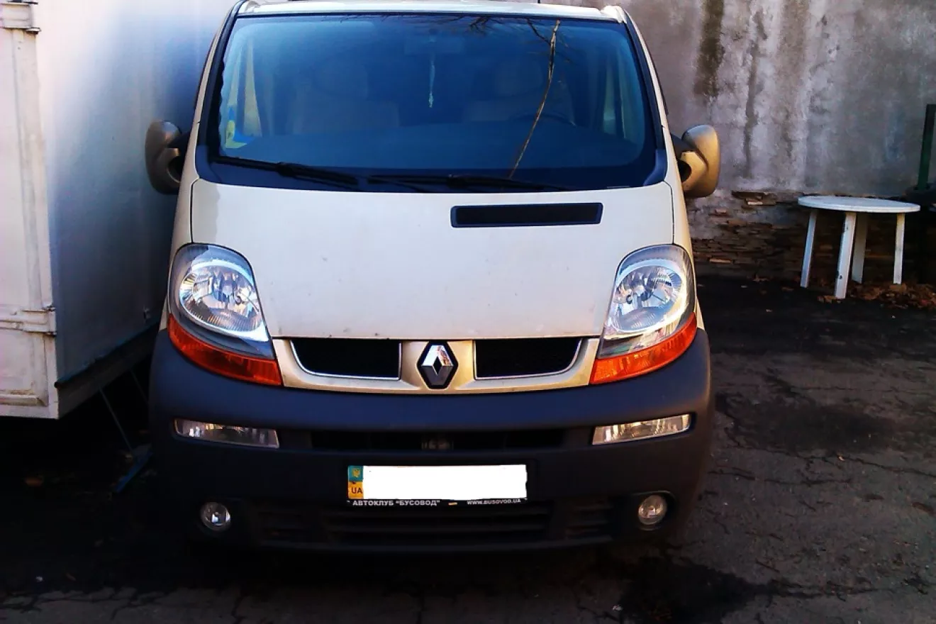 Renault Trafic (2G) Бампер + ДХО | DRIVER.TOP - Українська спільнота водіїв  та автомобілів.