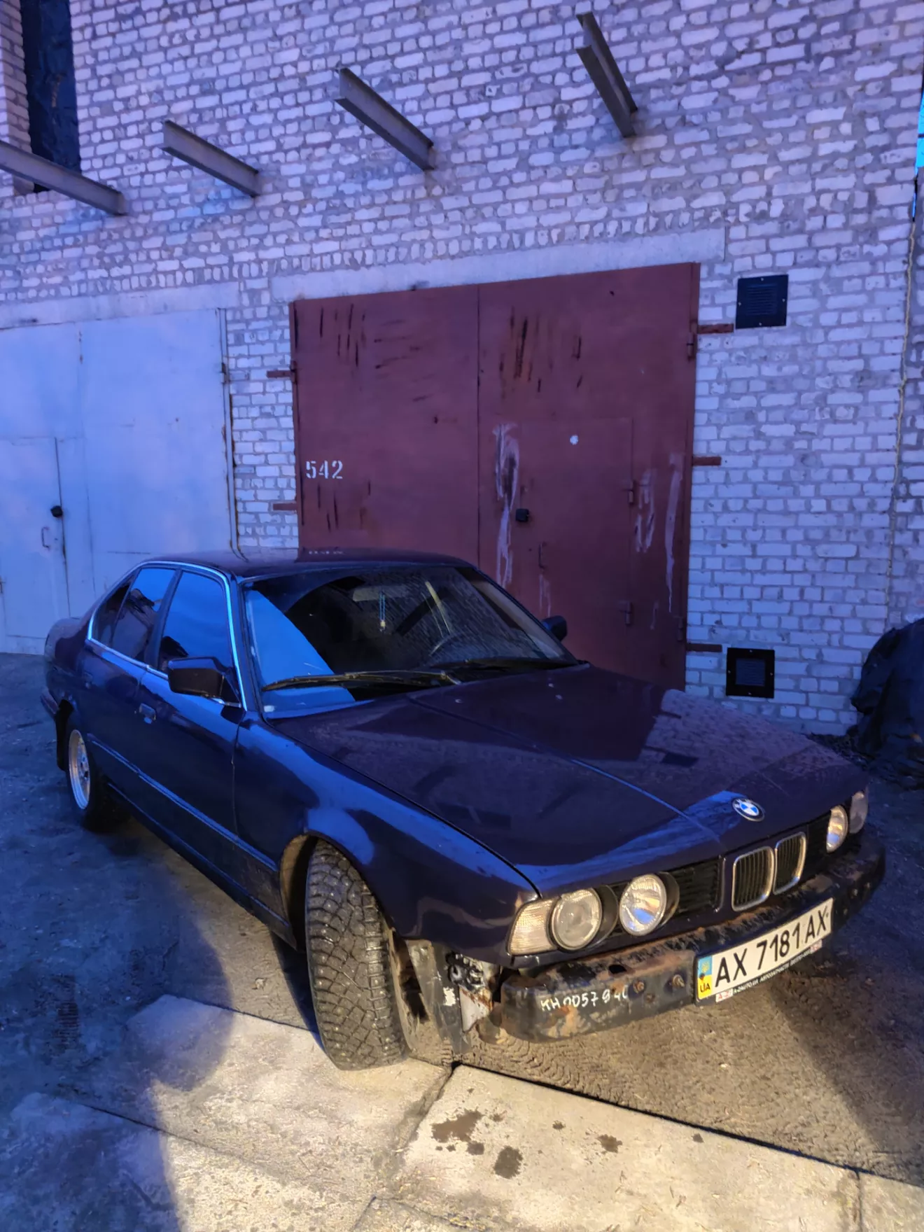 BMW 5 series (E34) Установка нового переднего бампера и комплектующих |  DRIVER.TOP - Українська спільнота водіїв та автомобілів.