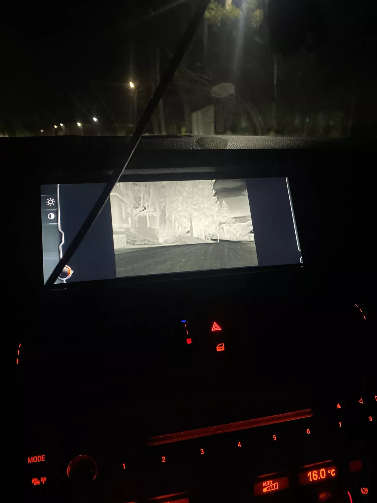 BMW 5 series (F10) Система ночного видения 6UK Night Vision BMW F10 |  DRIVER.TOP - Українська спільнота водіїв та автомобілів.