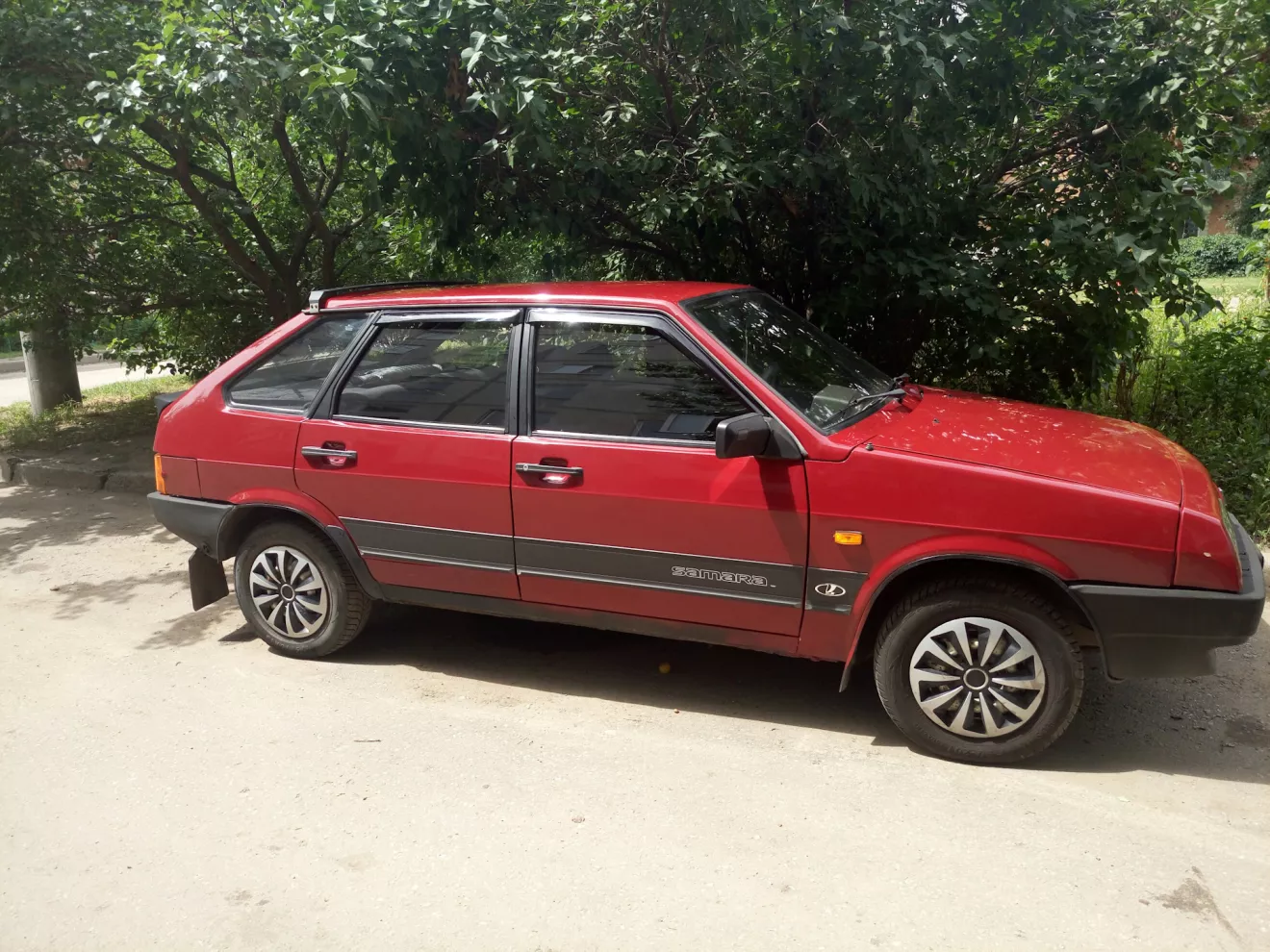 ВАЗ / LADA 21091 Подкрасил двери, молдинги. ВАЗ 2109. | DRIVER.TOP -  Українська спільнота водіїв та автомобілів.