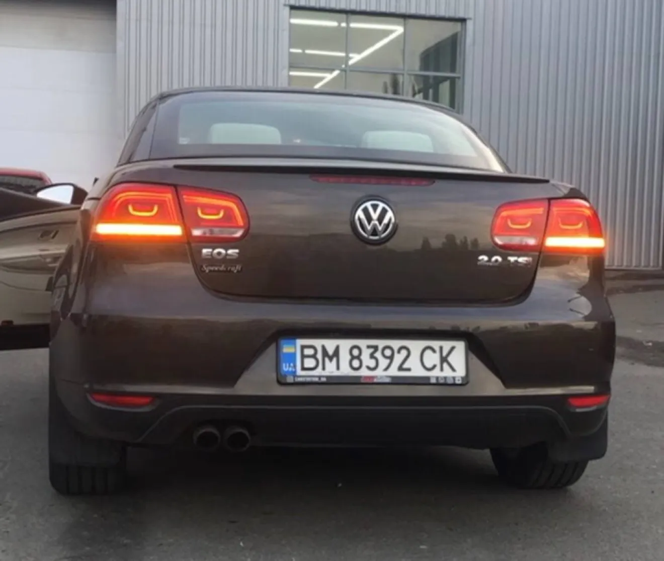 Volkswagen Eos [Освещение] Динамические поворотники (задние) конвертация из  USA в EU. | DRIVER.TOP - Українська спільнота водіїв та автомобілів.