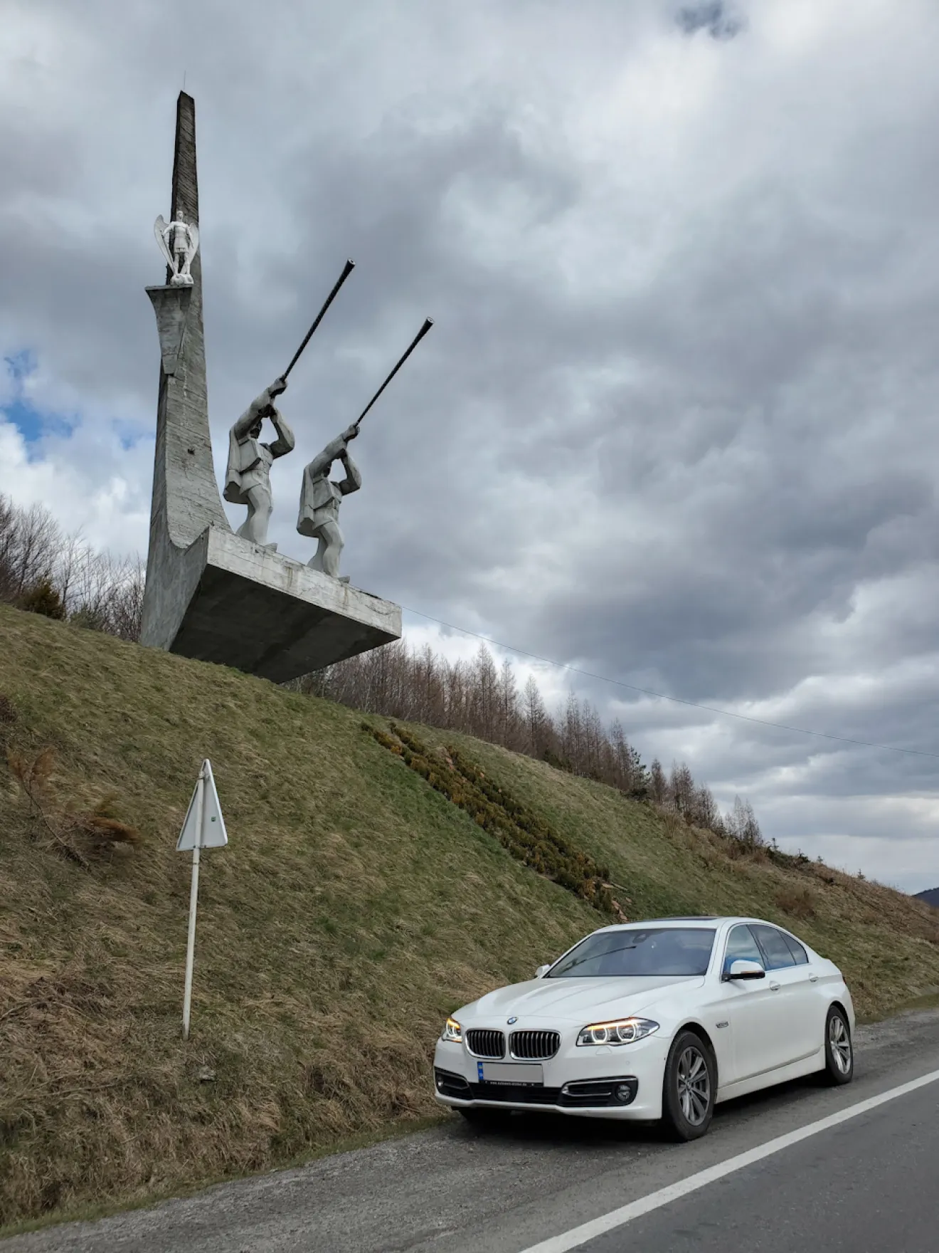 BMW 5 series (F10) сьездили в горы | DRIVER.TOP - Українська спільнота  водіїв та автомобілів.