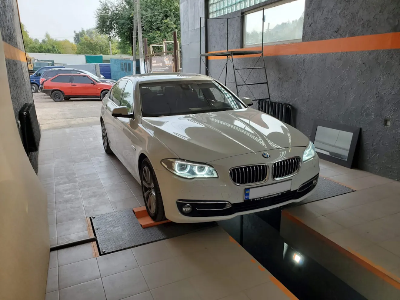 BMW 5 series (F10) Диагностика подвески на стенде | DRIVER.TOP - Українська  спільнота водіїв та автомобілів.