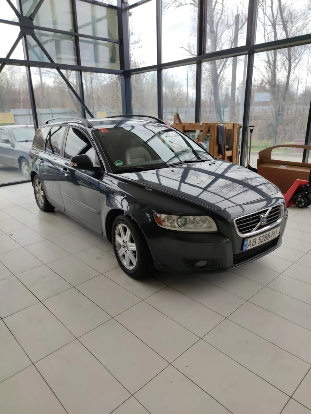 Volvo V50 Переклейка лобового стекла VOLVO V50, болезнь VOLVO | DRIVER.TOP  - Українська спільнота водіїв та автомобілів.