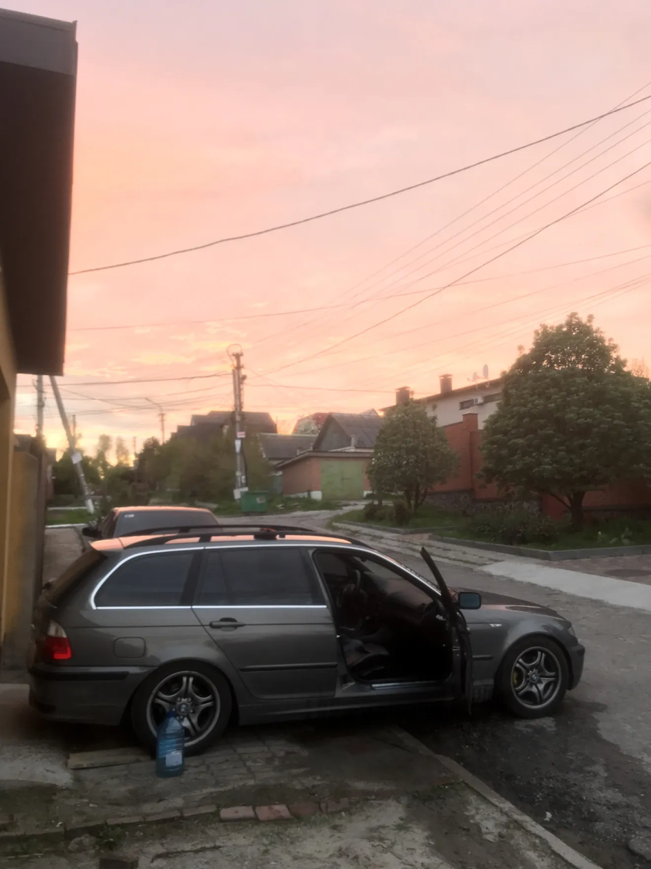 BMW 3 series (E46) Вода под ковриками. Полезный опыт. | DRIVER.TOP -  Українська спільнота водіїв та автомобілів.