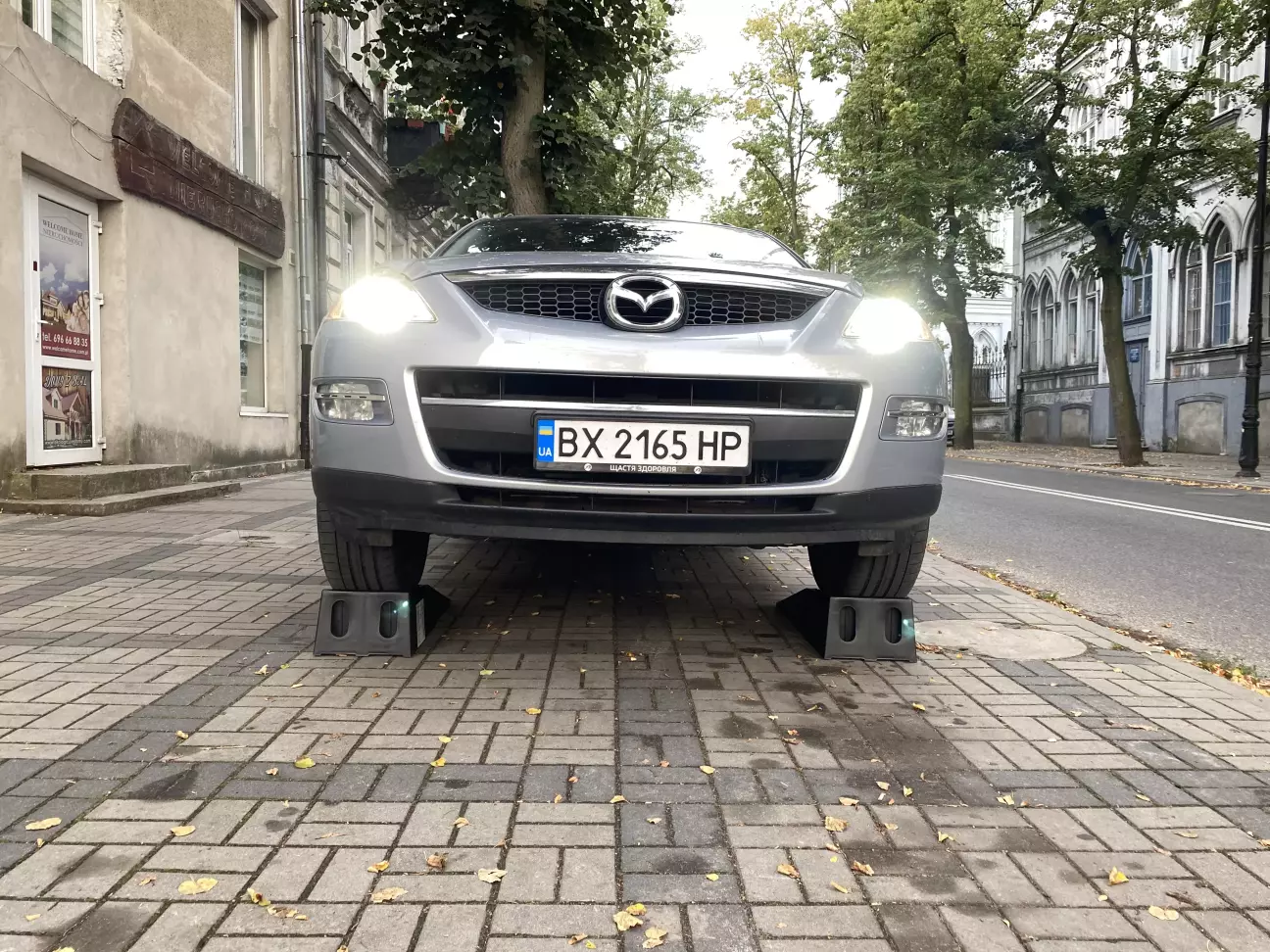 Ракурс спереду