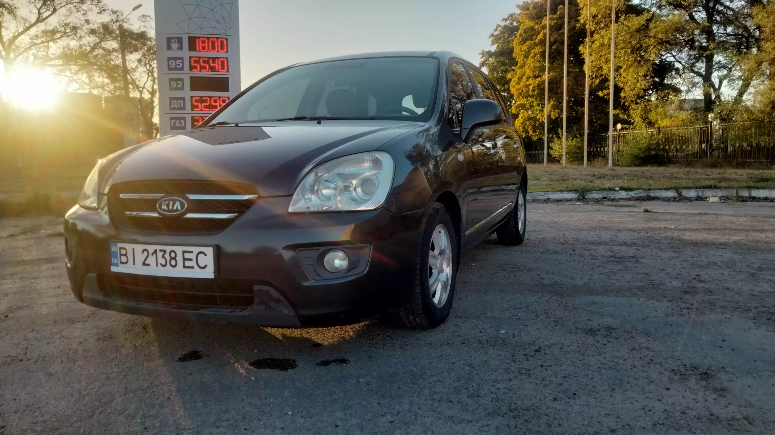 KIA Carens