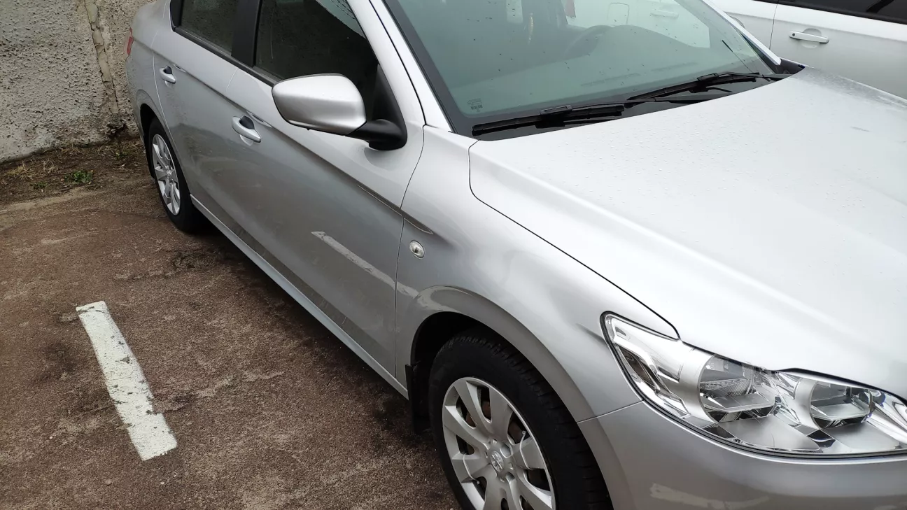Peugeot 301