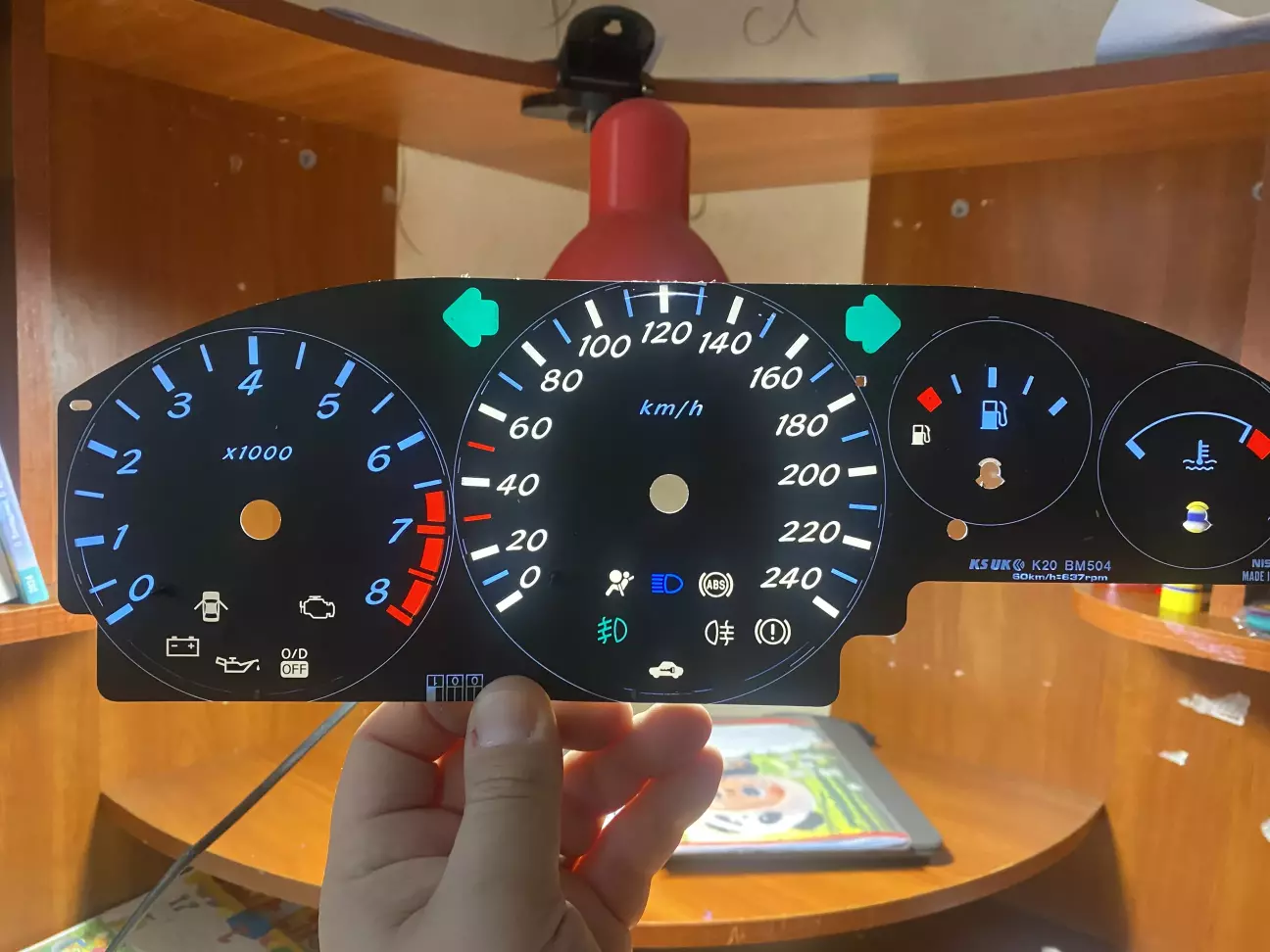 На лампі перевірка, йде чудово)