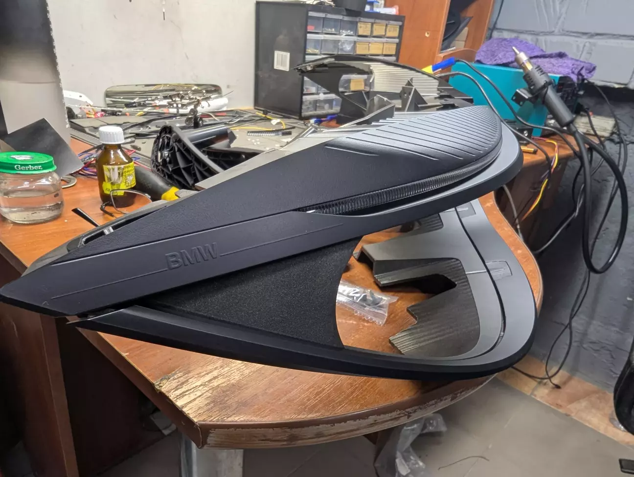 Викраска масок фар в чорний мат