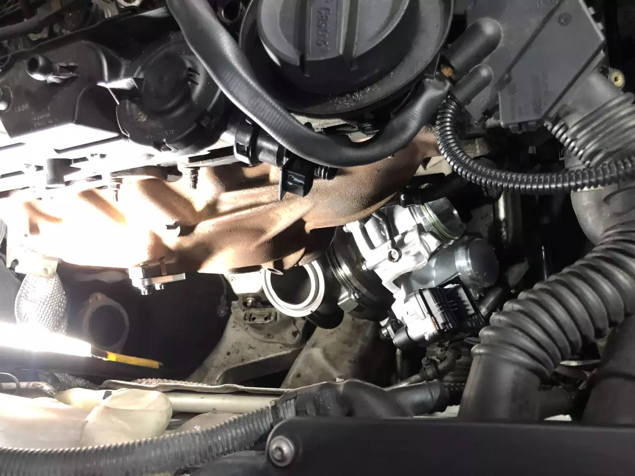 Вот она под капотом, так сойдет?))