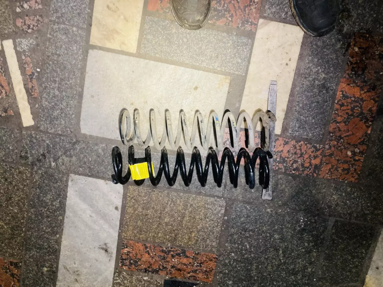 Нові Monroe і старі оригінальні пружини