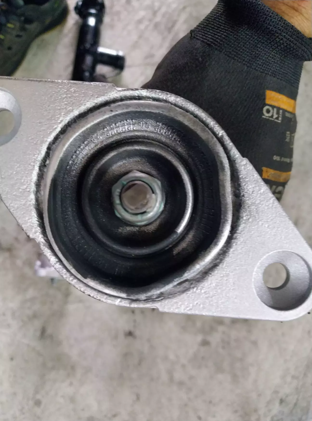 Теж на аморті залишили старі подушки, тіпа ставте їх, ще походять