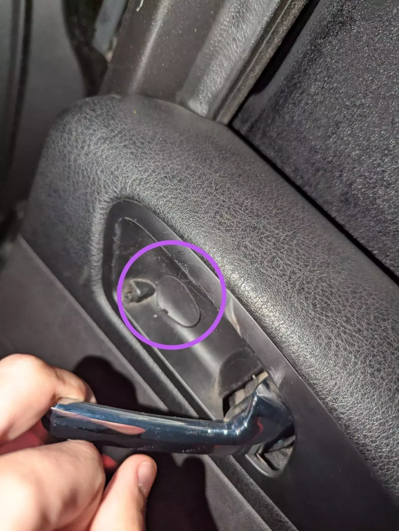 Знімаємо заслінку за нею буде шестигранник