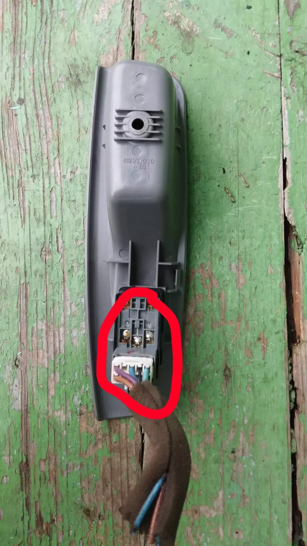 Замовив кнопку, прийшла з ручкою