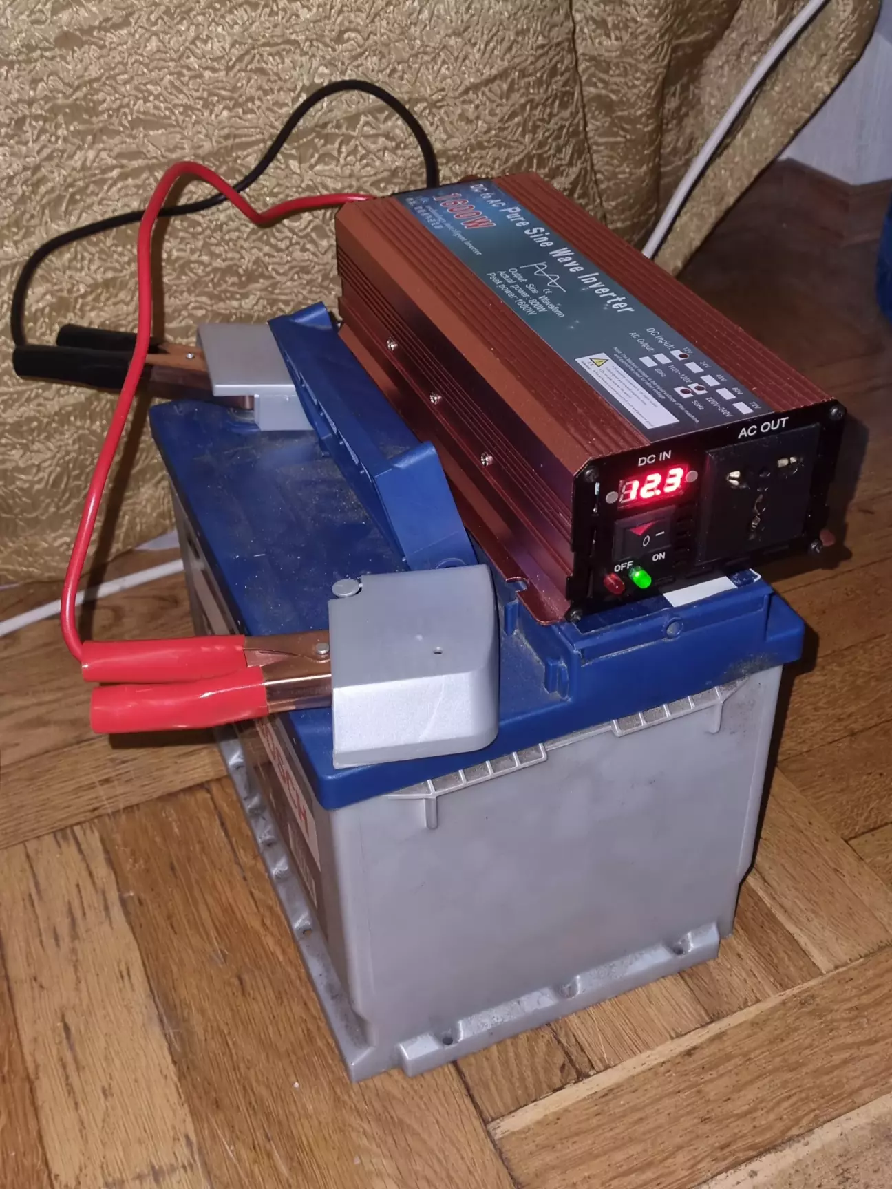 Старий акум пішов додому, +1 пункт до автономності під час відключень світла