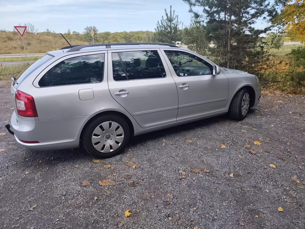 Ще трохи фото, ковпаки з Ауді, не питайте чому не Skoda) Сподобалися мені)