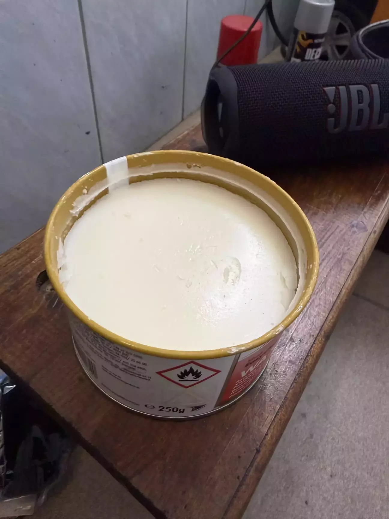 та беремся за нанесення воску, віск використовував shell (дали на пробу)