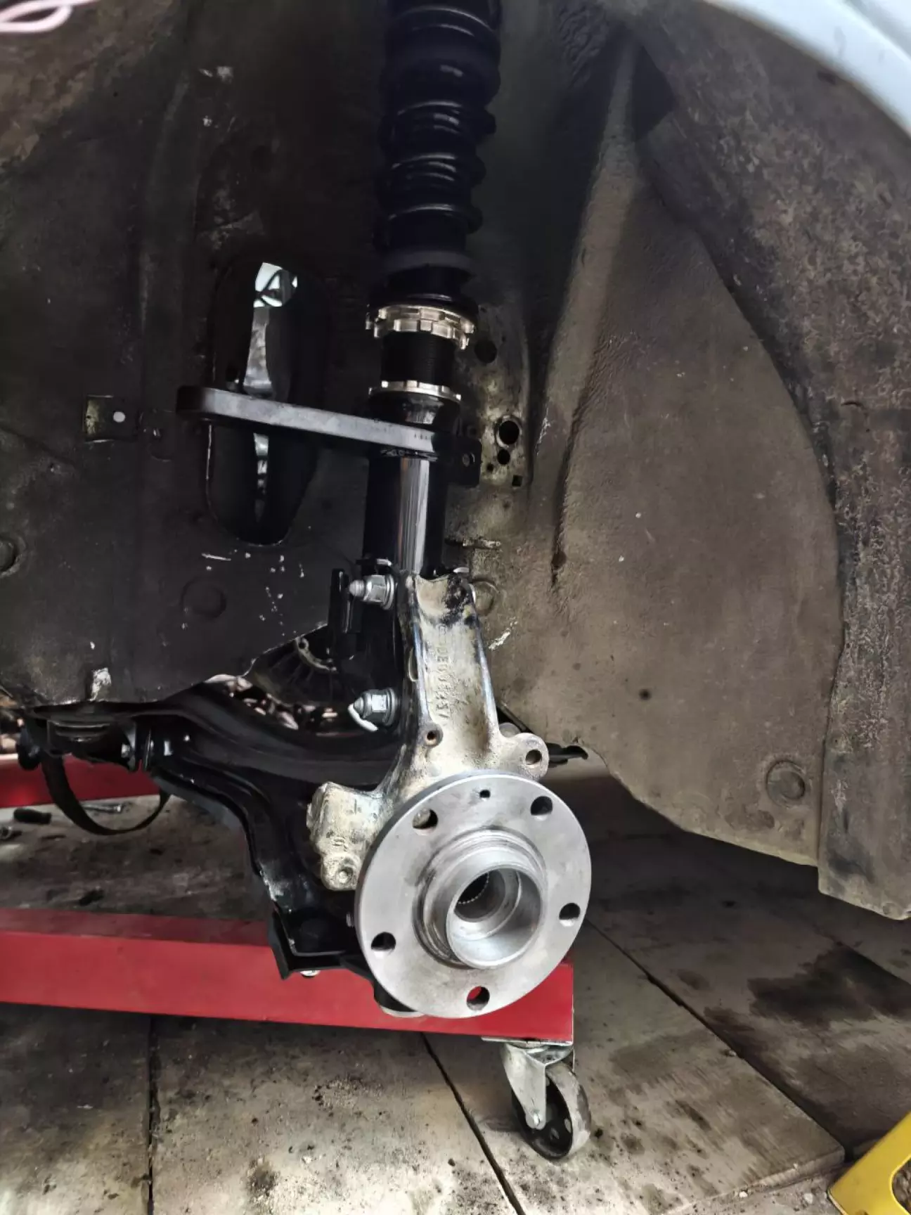 Нові ступиці на машині