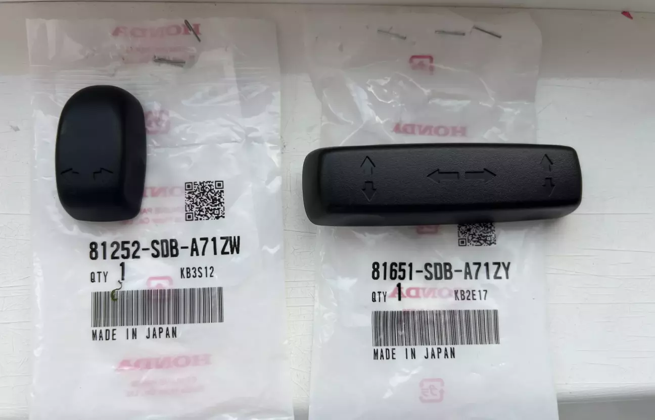 Нові OEM кнопки керування сидінням.