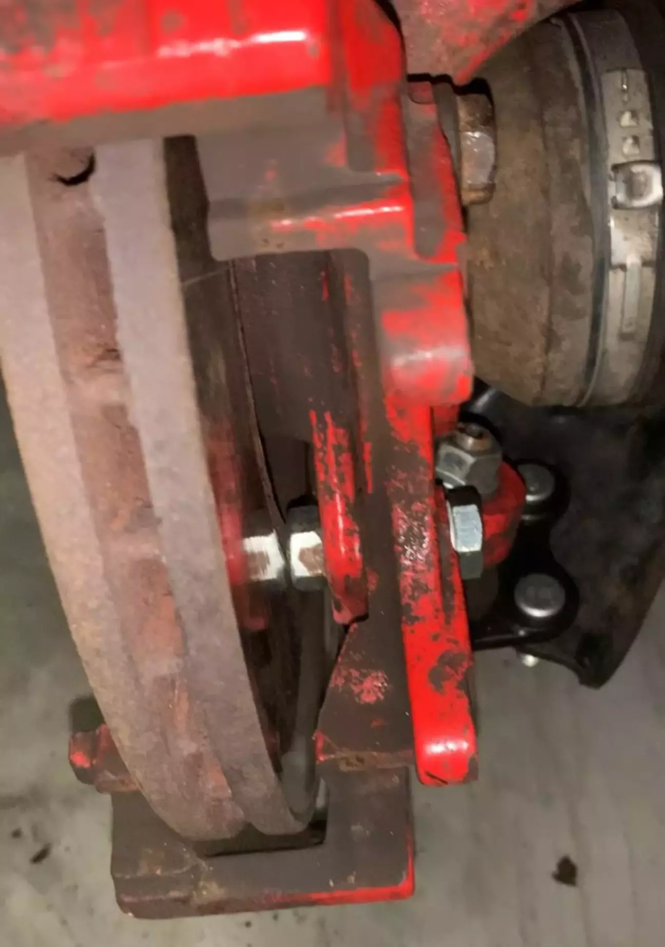 В зазор не влазить навіть папірець)