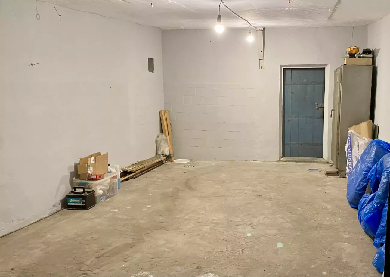 гараж тепер