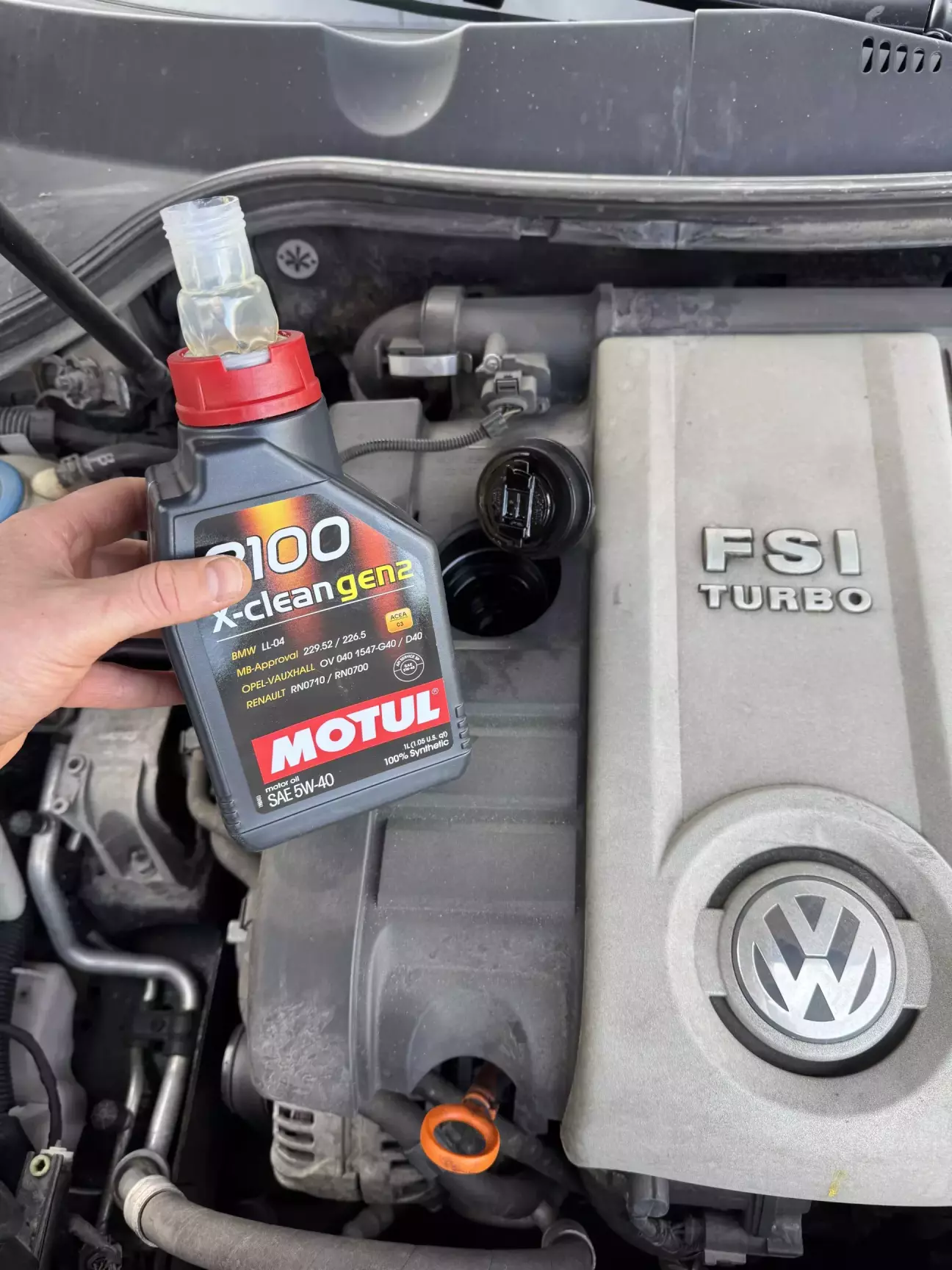 Вчора долив літрушку Мотюля. Бо вже було нижче середини