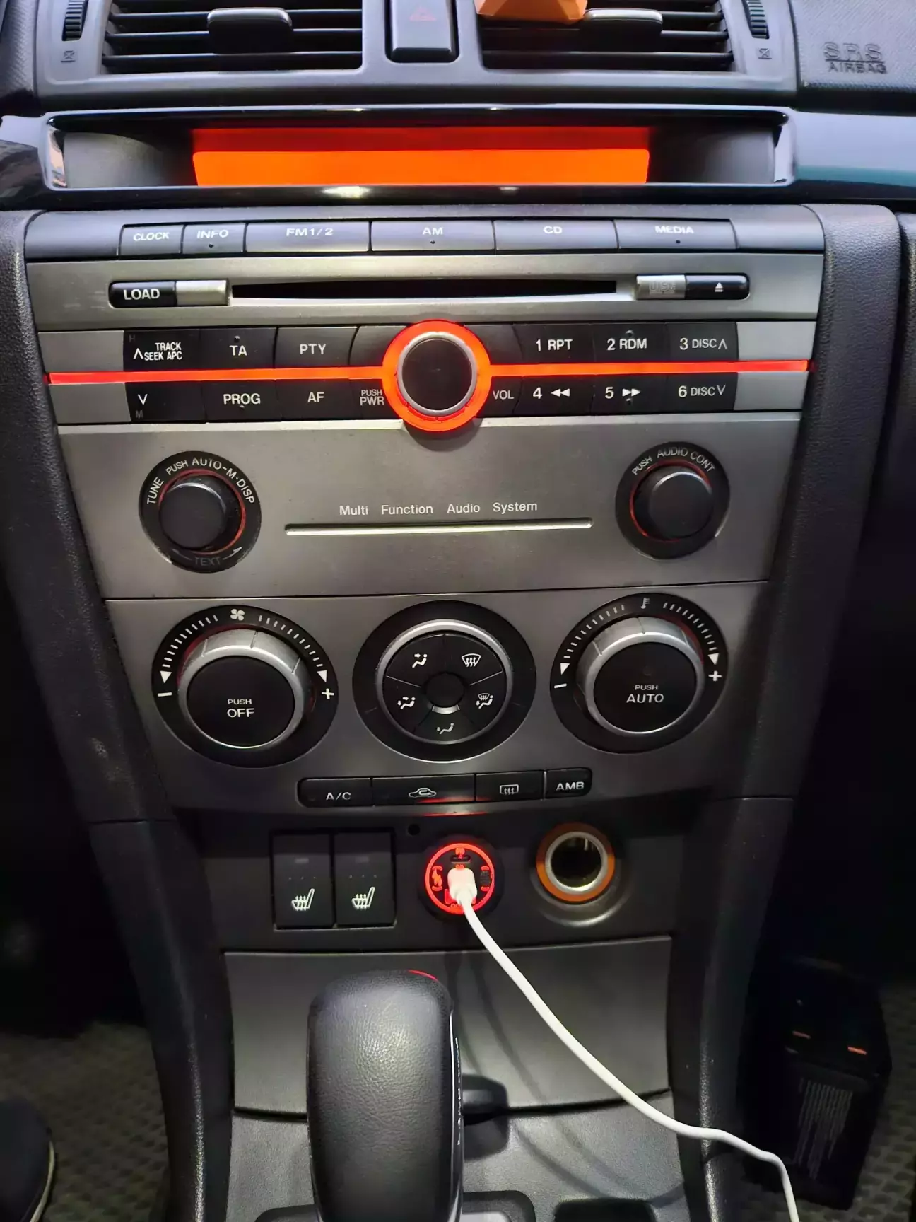 Вуаля. Телефон та ноутбук завжди можно зарядити. Готуємся до блекаутів