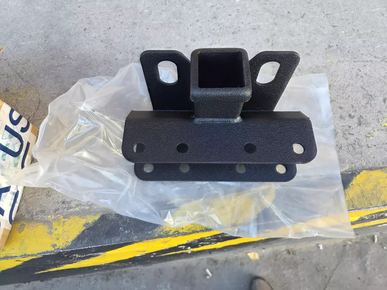 Кріплення фаркопа(дарма купляв оригінальне ціленьке)