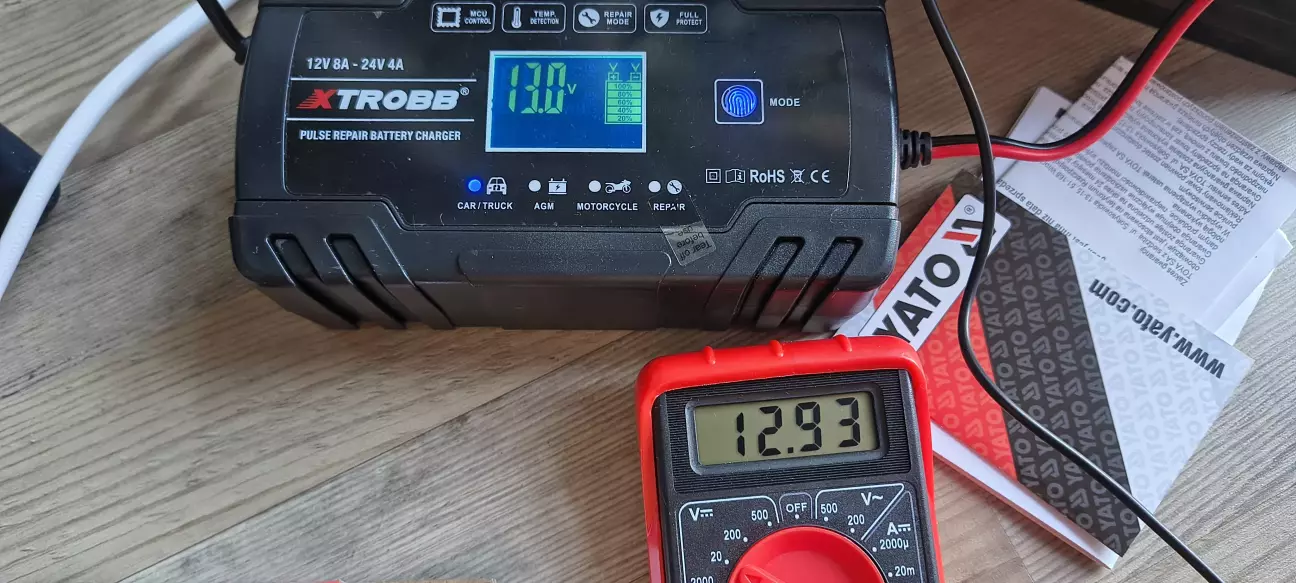 Кажу ж, що хтось... підбрехує.. 😁 Певно, дешевий китайський мультіметр..