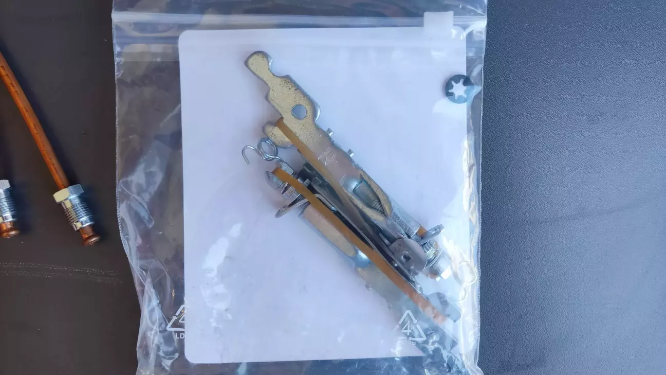 QUICK BRAKE 10153003 Комплект монтажний гальмівних колодок