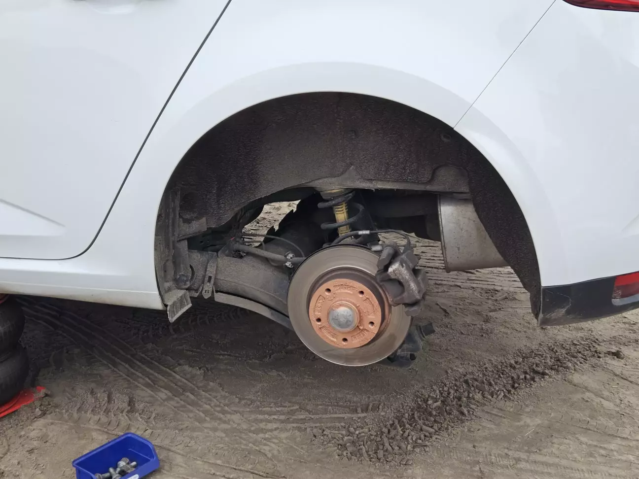 Рівень непоганий, навіть мідною змазкою забризкали